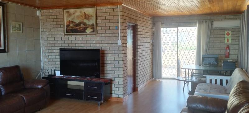 To Let 3 Bedroom Property for Rent in De Bakke Western Cape